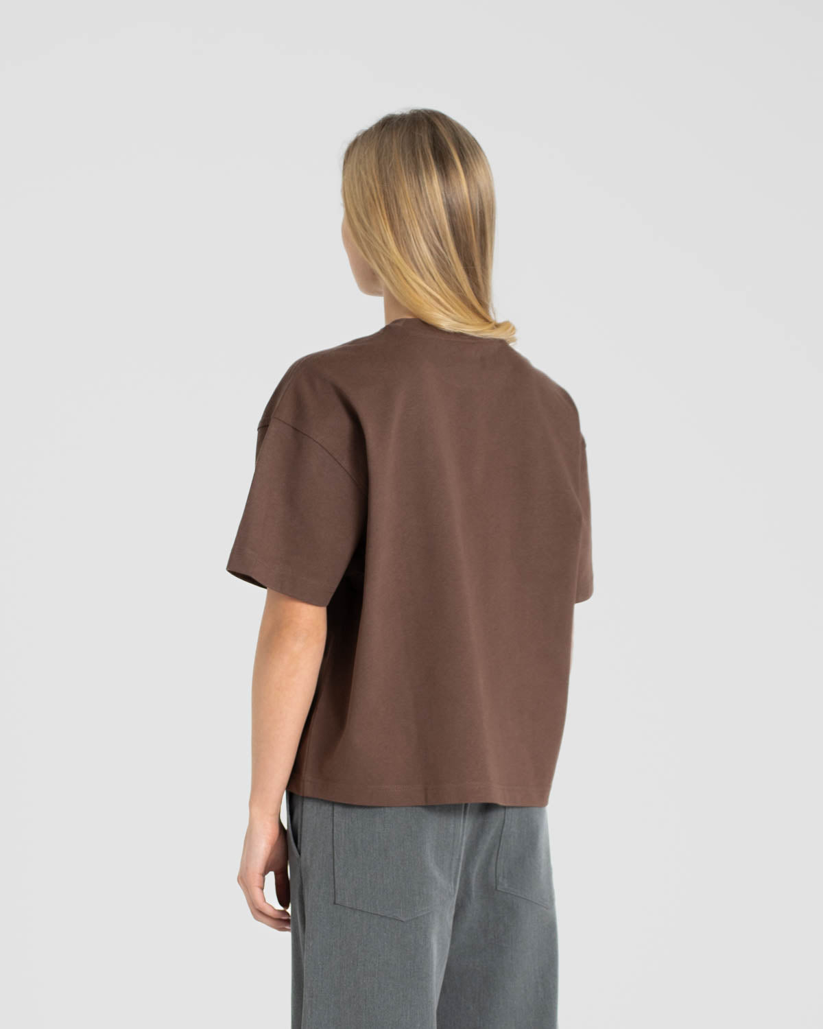 Leeres T-Shirt braun